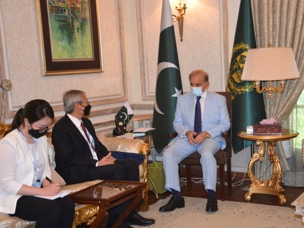 SCO Secretary-General Ambassador meets Pakistan PM Shehbaz Sharif (Image Credit: Twitter)
