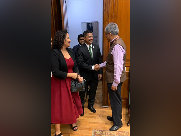 Secretary East Saurabh Kumar meets Chair of Fiji Electoral Commission (Photo Credit: Twitter)