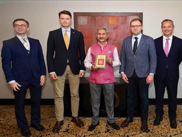 Jaishankar received 'History of Lithuania' book by Lithuanian Parliamentary delegation in Bengaluru (Photo Credit: Jaishankar)
