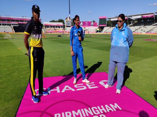 Hayley Matthews and Harmanpreet Kaur (Photo: BCCI Women/ Twitter)