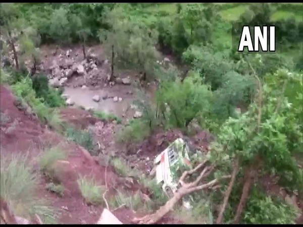 Visual form teh spot where minibus carrying children skidded off