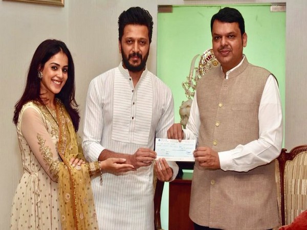 Maharashtra CM Devendra Fadnavis with Riteish and Genelia Deshmukh. (Photo/Twitter)
