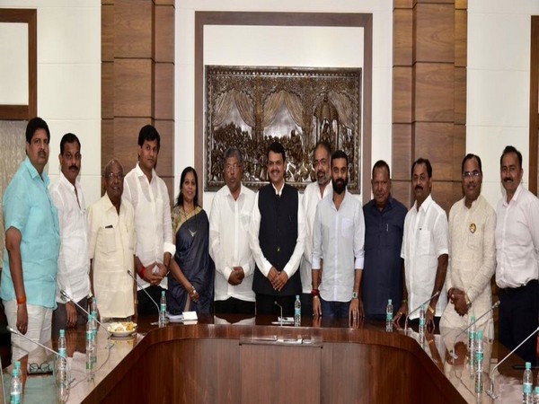 Various party MLAs, independent legislators extend support to Maharashtra Chief Minister Devendra Fadnavis.