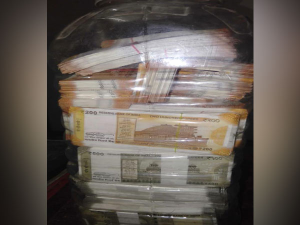 Fake Indian Currency recovered by the Haryana Police. Photo/ANI