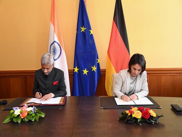 External Affairs Minister S Jaishankar meets German counterpart Annalena Baerbock (Photo Credit:Twitter)