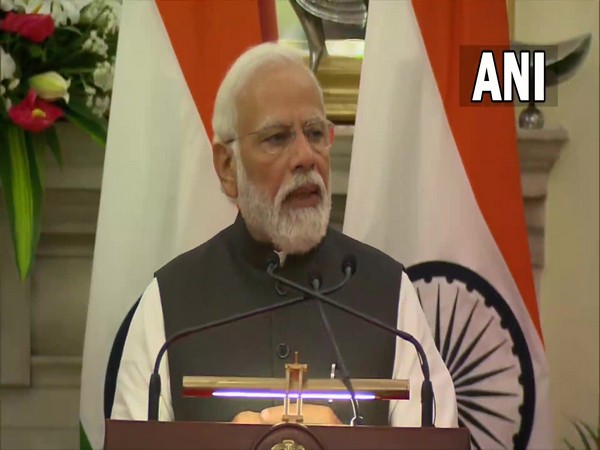Prime Minister Narendra Modi during press statements after 14th India-Japan Annual Summit