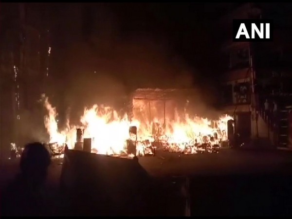 Fire at a shop in Shaheen Bagh