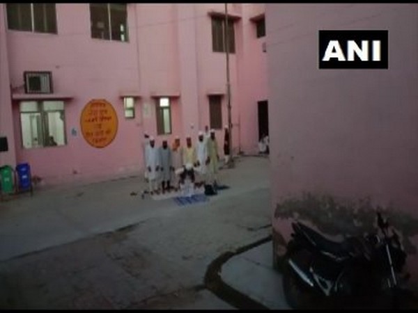 Visuals from inside the premises of the hospital in Firozabad. [Photo/ANI]