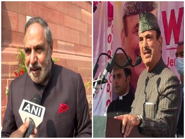 Anand Sharma and Ghulam Nabi Azad (file photo)