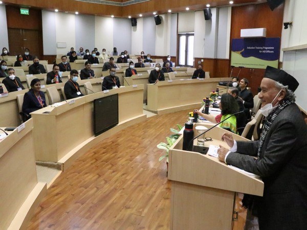 Visual of Maharashtra governor Bhagat Singh Koshyari addressing IAS officers (Photo/ANI)