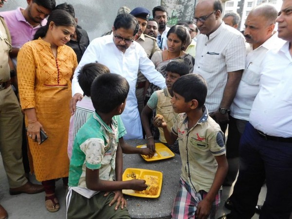 Karnataka Deputy Chief Minister G Parmeshwara during his visit to Indira Canteens on Thursday. Photo/ANI