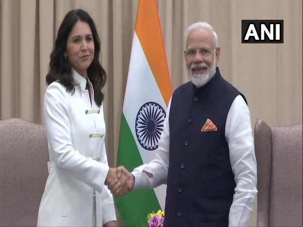 Prime Minister Narendra Modi with Democratic party leader Tulsi Gabbard in New York