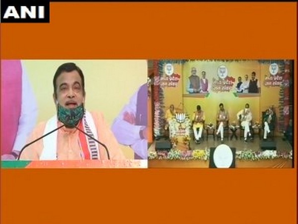 Union Minister Nitin Gadkari speaking at the Madhya Pradesh Jan Samvad on Wednesday.