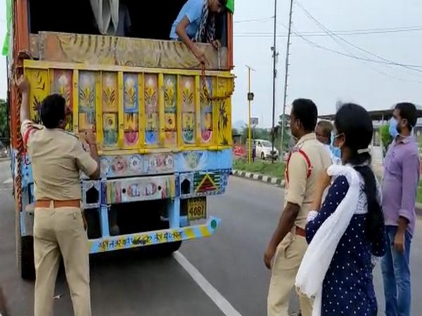 Police seized ganja worth Rs 14 lakh in Andhra Pradesh's Srikakulam on Monday. Photo/ANI