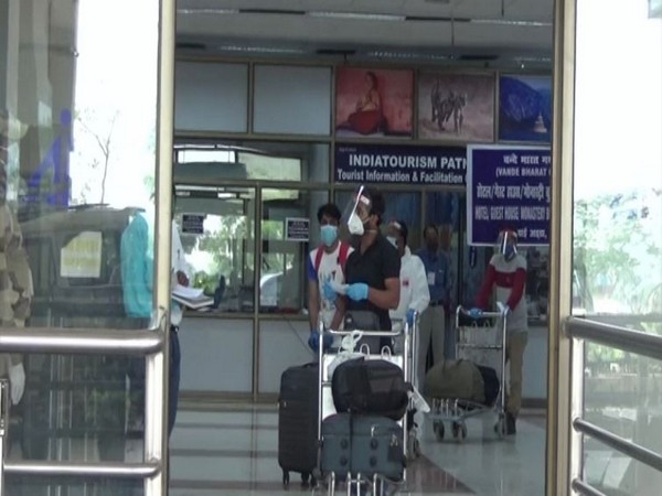 Indian nationals from Doha arrive in Gaya