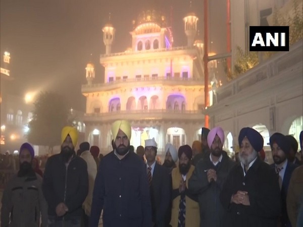 Shiromani Akali Dal President Sukhbir Singh Badal also offered prayers at Golden Temple.
