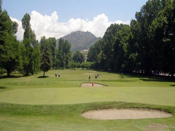 Kashmir Golf Club (Photo Courtesy - Department of Information and Public Relations, Jammu and Kashmir Government)