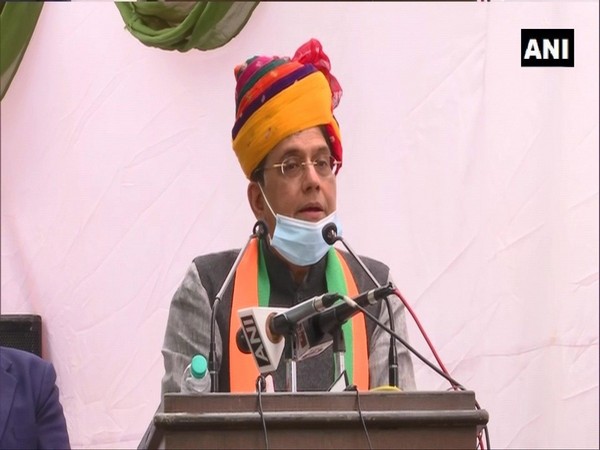 Union Railway Minister Piyush Goyal addressing the event in Alwar. Photo/ANI