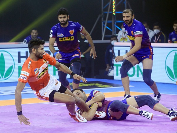 Gujarat Giants' Rakesh Narwal in action (Photo/PKL)