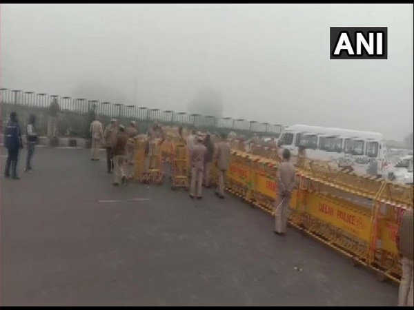 Visual from the police barricading on the Delhi-Gurugram Expressway on Thursday. Photo/ANI