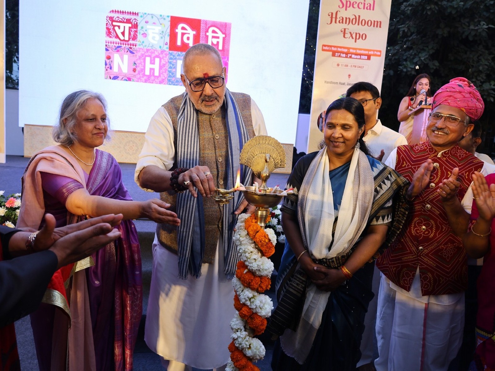 Union Minister Giriraj Singh inaugurates Special Handloom Expo (Photo/PIB)