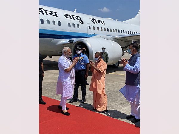 PM Modi lands in Kanpur (Photo:PMO India)