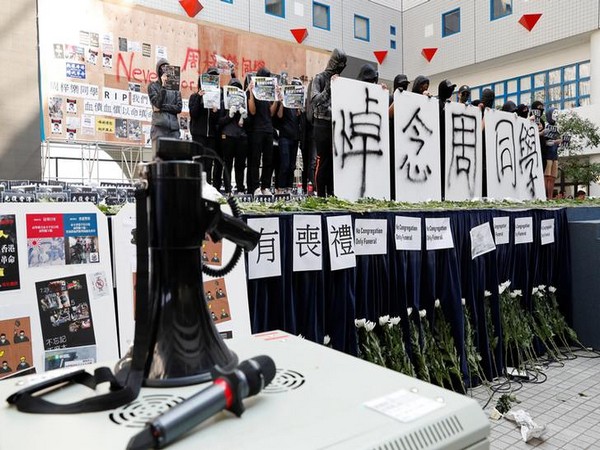 Students attend a ceremony to pay tribute to Chow Tsz-lok at the Hong Kong University of Science and Technology on Friday