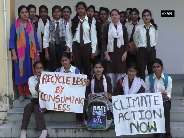 School students in Haldwani carry awareness programme on climate change on Sunday. (File photo)