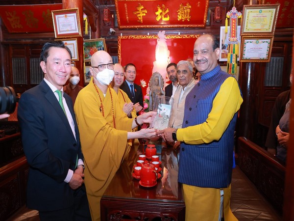 Om Birla with Thich Thanh Nhieu (Image source: Official Twitter handle of Lok Sabha Secretariat)