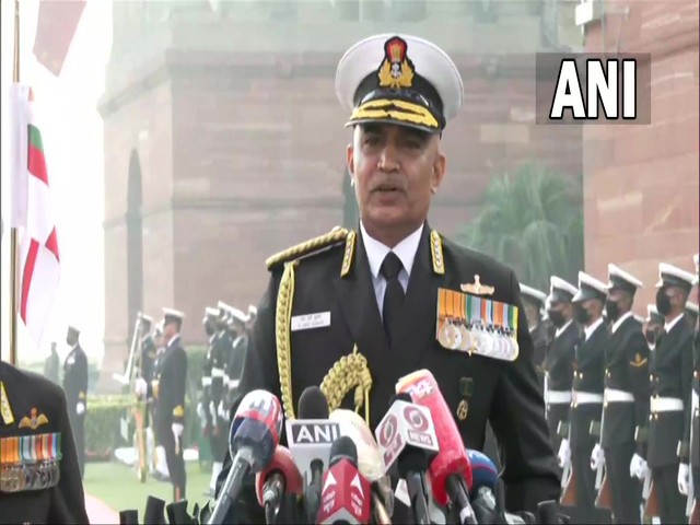 Admiral R Hari Kumar taking charge as new chief of Naval staff (Photo/ANI)