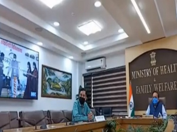 Union Minister Dr Harsh Vardhan inaugurating Super Speciality Block at Shyam Shah Government Medical College at Rewa (Picture credits: Dr Harsh Vardhan official Twitter handle)