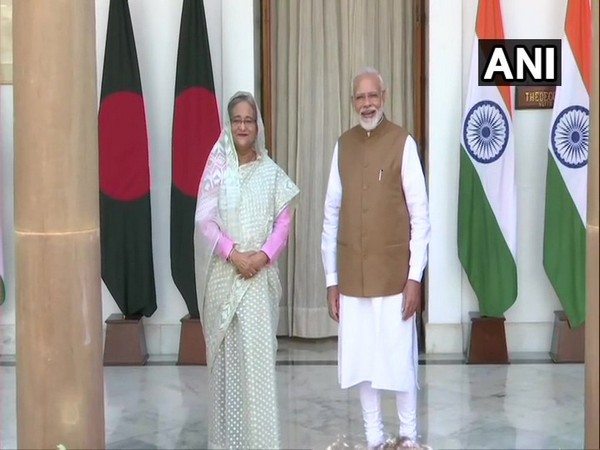 Bangladesh Prime Minister Sheikh Hasina and her Indian counterpart Narendra Modi (File photo)