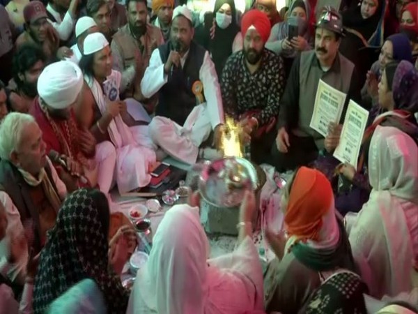 'Havan' was performed at Shaheen Bagh protest area on Thursday in New Delhi. Photo/ANI