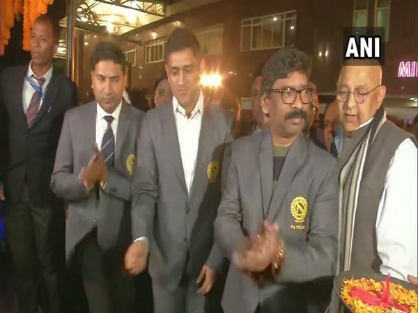 Jharkhand Chief Minister Hemant Soren and Former Indian Cricket team Captain Mahendra Singh Dhoni in an event at Ranchi in JSCA Stadium on Thursday Photo/ANI