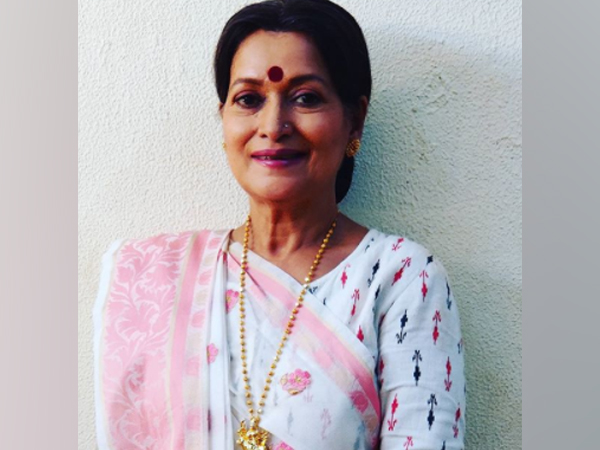 Actor HImani Shivpuri (Image Source: Instagram)