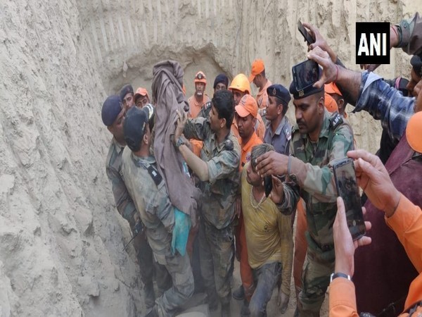 The rescue team after successfully conducting the operation in Hisar on Friday. Photo: ANI