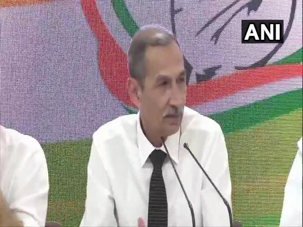 Lt General (Retd) DS Hooda addressing a press conference in New Delhi on Sunday. 