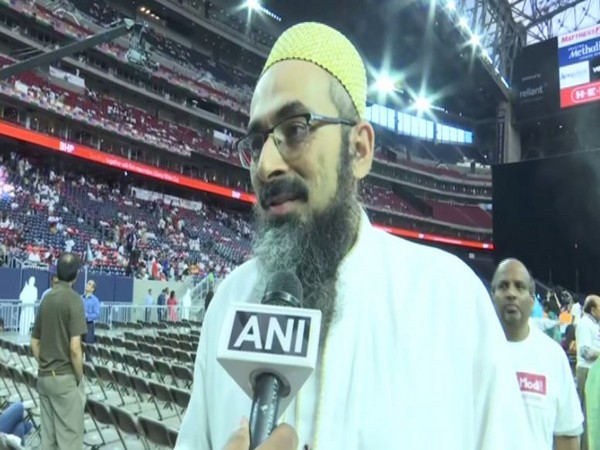 NRIs at the Howdy Modi event talking to ANI in NRG Stadium in Houston on Sunday. Photo/ANI