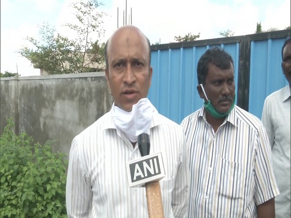 Saqawat Hussain, a veterinary officer at Kalaburagi City Corporation speaking to ANI. (Photo/ANI)