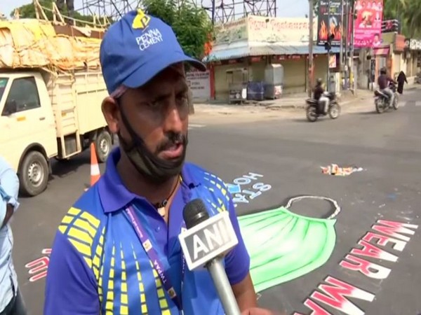 Telangana Wall Painting Association Vice President Shaik Moulana speaking to ANI in Hyderabad on Monday. Photo/ANI
