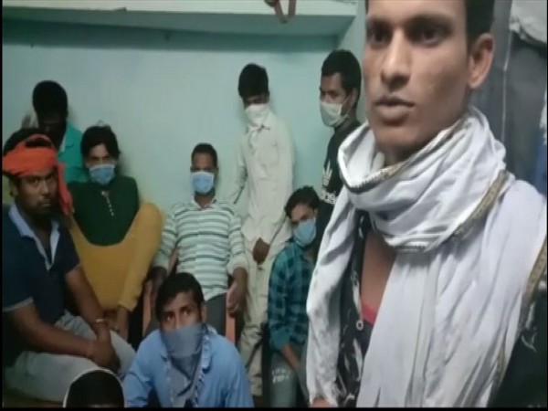 Migrant workers stranded in Hyderabad. Photo/ANI