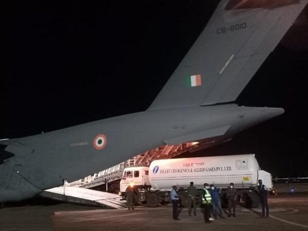 An IAF C-17 aircraft airlifts cryogenic oxygen tankers from Agra to Jamnagar