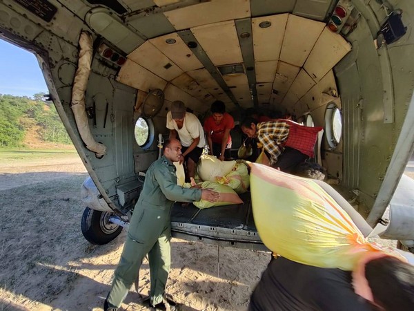  IAF airlifts 517 tons of relief material (Photo credit: Twitter @IAF_MCC)