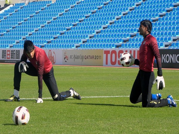 Gurpreet Singh Sandhu (L) and Subrata Paul (R) (Photo/Indian Football Team Twitter)