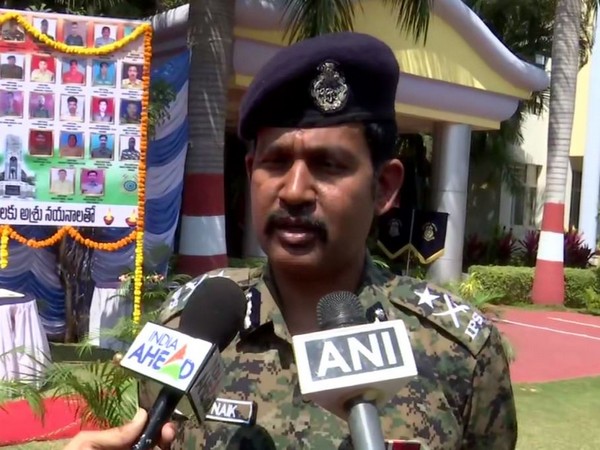   Southern Sector CRPF IGP MR Naik talking to reporters in Hyderabad on Friday. Photo/ANI