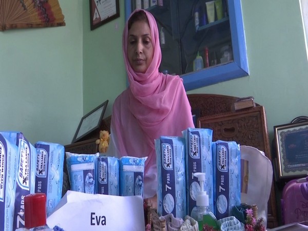 Irfana Zargar is distributing free of cost sanitary kits to women and young girls in Srinagar. Photo/ANI