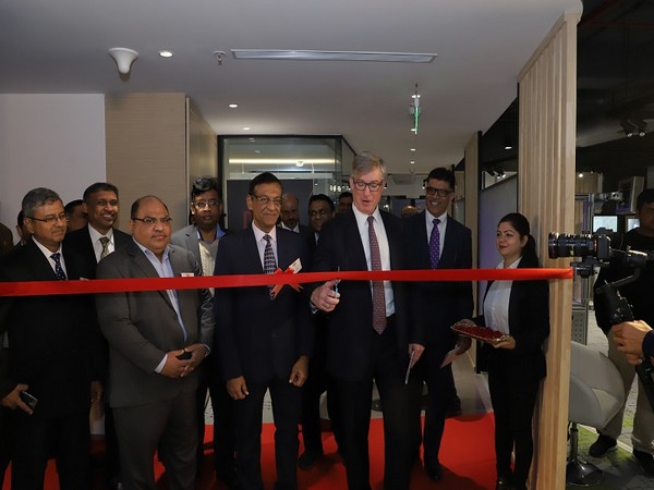 Mr. Blake Moret, Rockwell Automation CEO, inaugurating the Digital Transformation Experience Center, Gurugram.