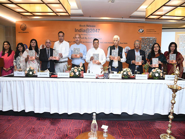 Economist SP Sharma launches his book 'India@2047' (Photo/ANI)