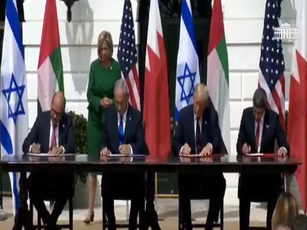 Israel, Bahrain, UAE signing the Abraham Accord along with US President Donald Trump. (Photo credit: Donald Trump official Twitter)