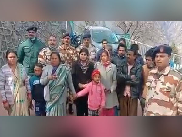 Visual of persons rescued by ITBP on February 7 discharged from hospital in Joshimath (Photo/ANI)